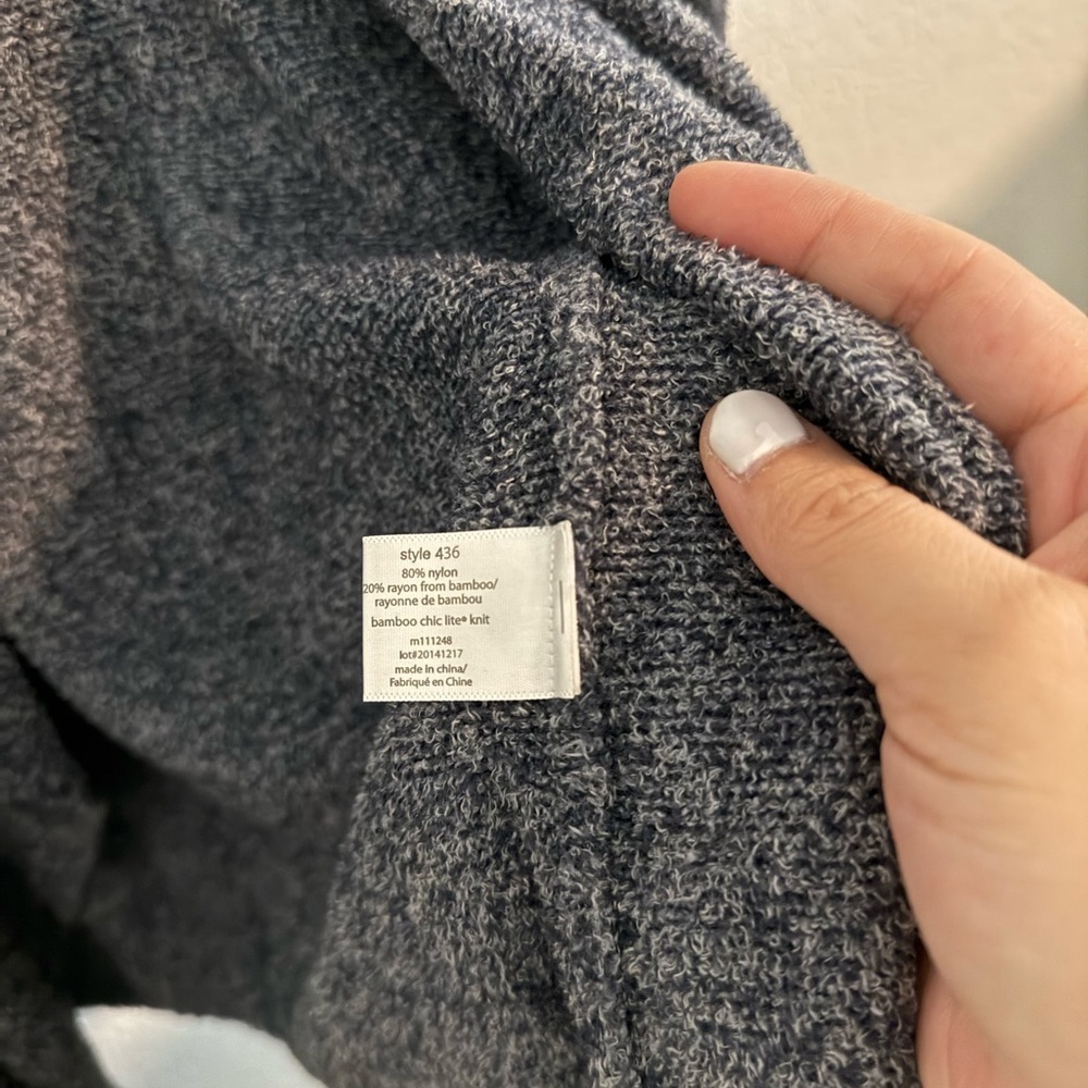 Barefoot Dreams // EUC Navy Open Front Cardigan sz M - Picture 3 of 4